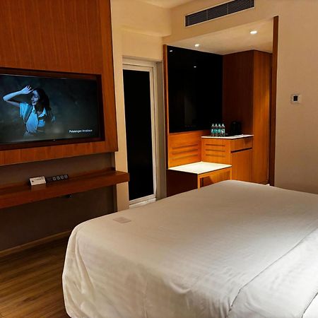 Отель Courtyard By Marriott Насик Экстерьер фото