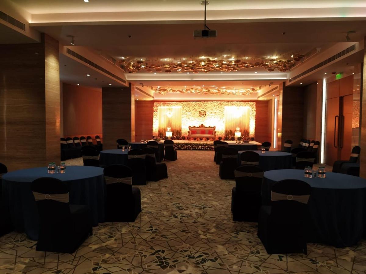 Отель Courtyard By Marriott Насик Экстерьер фото