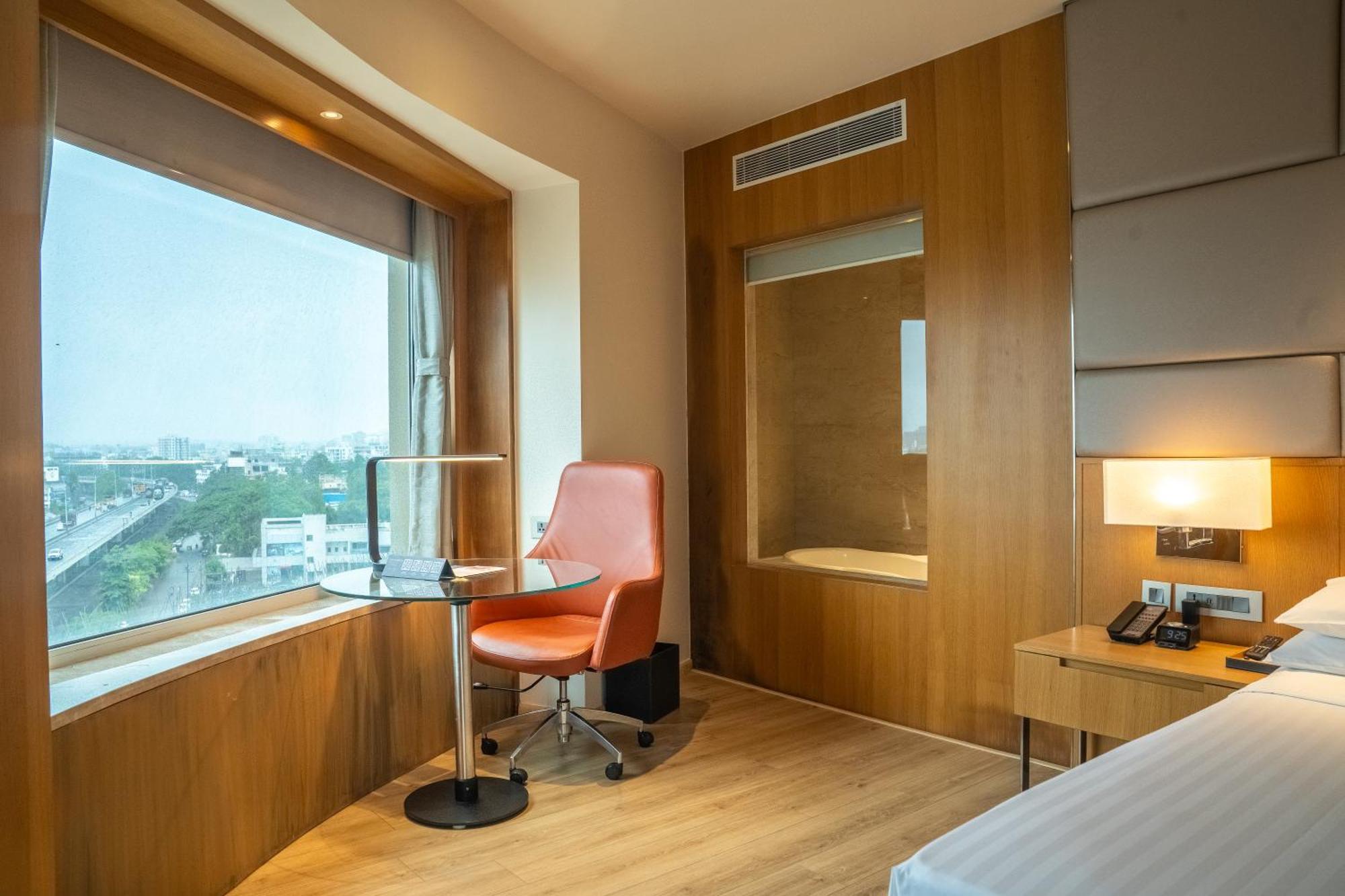 Отель Courtyard By Marriott Насик Экстерьер фото