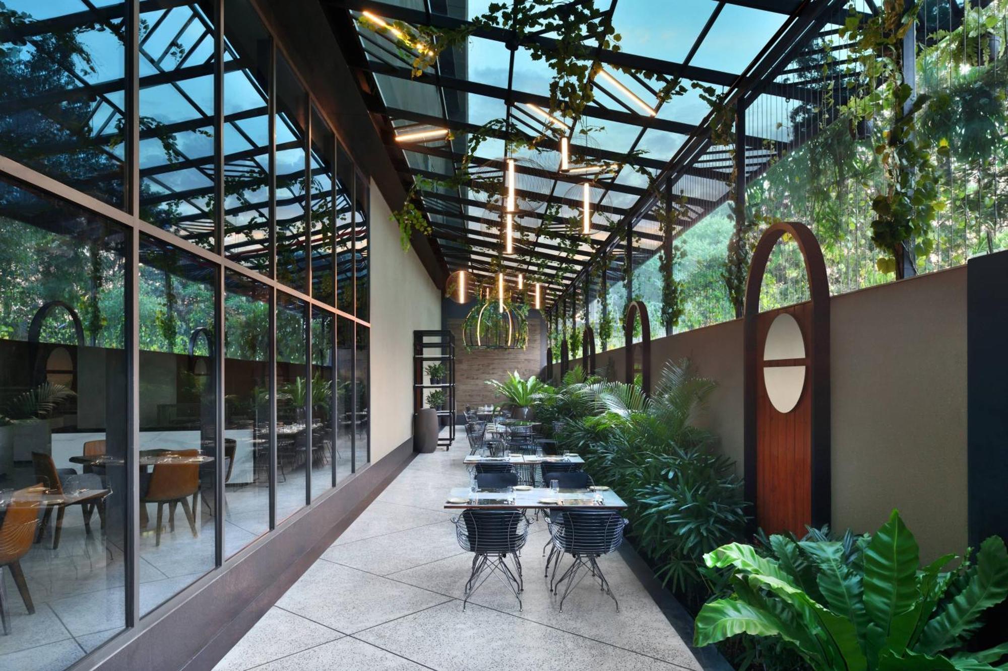 Отель Courtyard By Marriott Насик Экстерьер фото