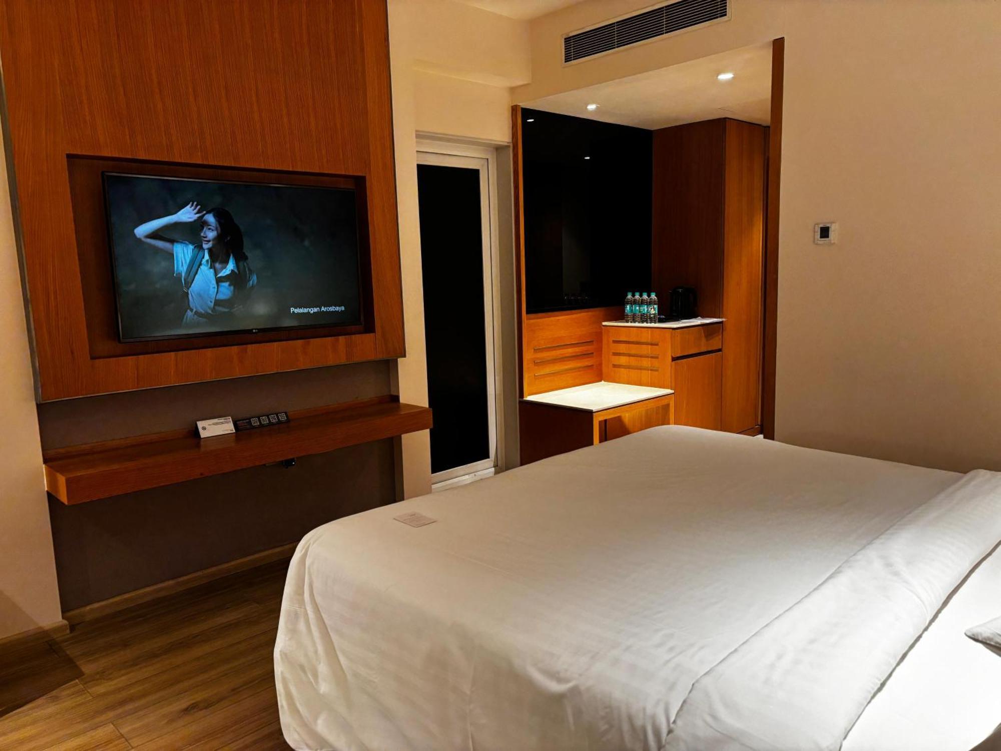 Отель Courtyard By Marriott Насик Экстерьер фото