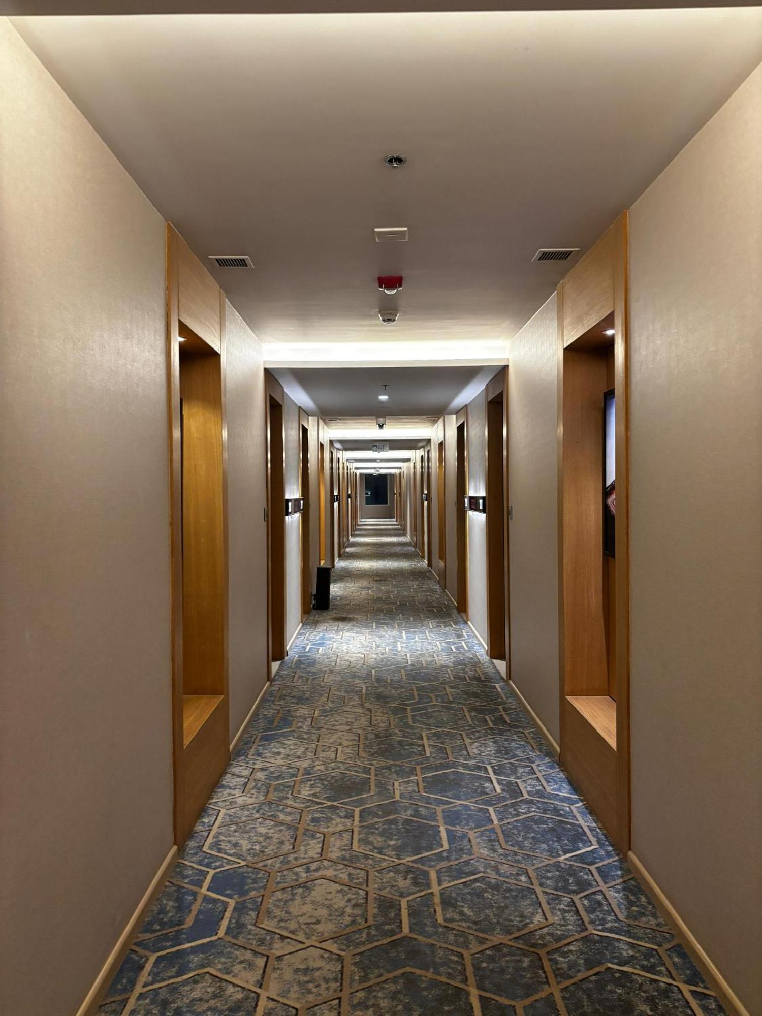 Отель Courtyard By Marriott Насик Экстерьер фото