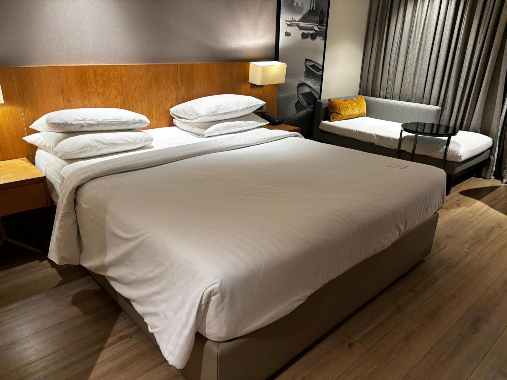 Отель Courtyard By Marriott Насик Экстерьер фото