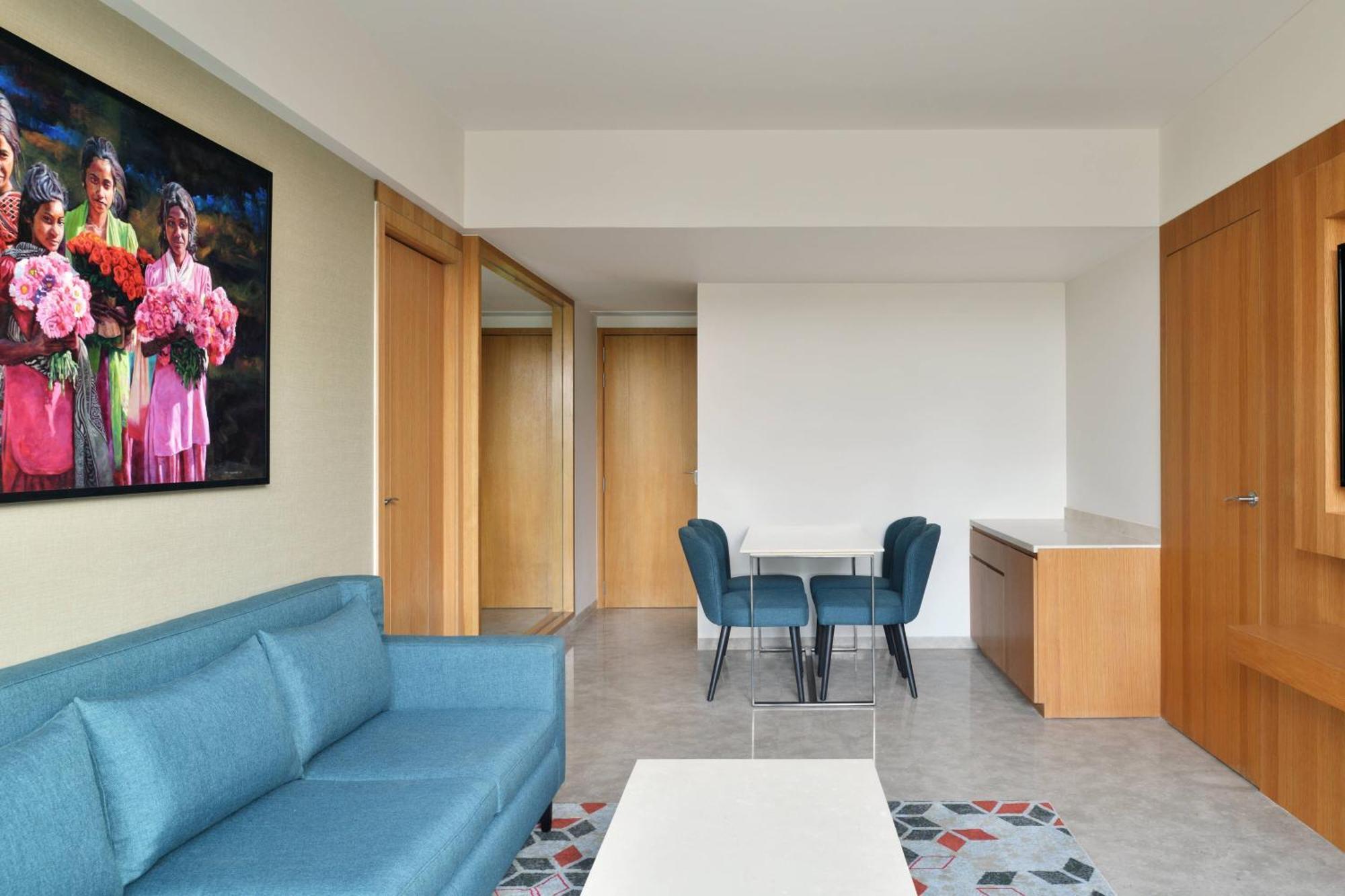 Отель Courtyard By Marriott Насик Экстерьер фото